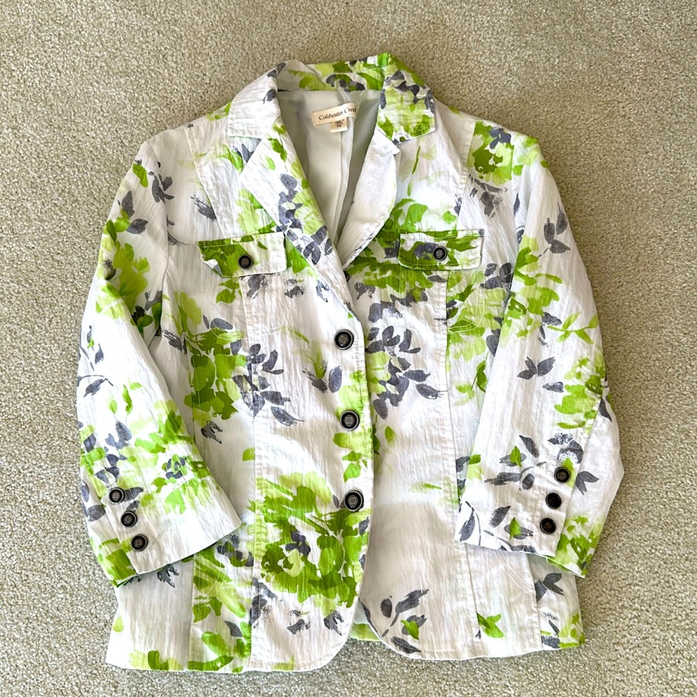 Stay Cool in Style: Coldeater Creek Jacket - Size 6, Perfect for Summer Spring